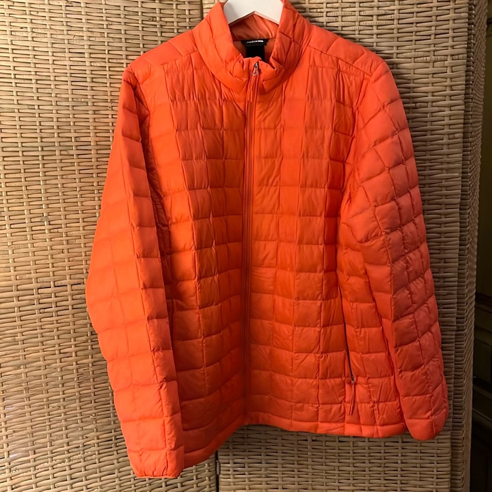 North Face packable quilted puffer jacket. Orange🍊    S XXL excellent condition
